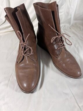 Stuart Weitzman Brown Leather Ankle Boots